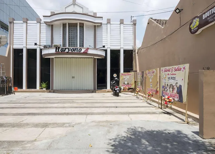 Reddoorz Hostel Near Malang Train Station 3
